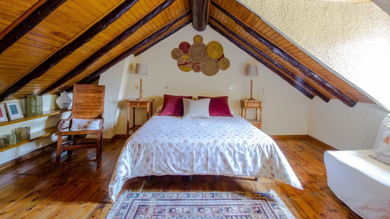 Habitació buardilla casa Cerdanya